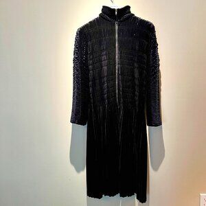 Giorgio Armani Black Soft Dress Rectangular Pattern, Pleats, 42, Used-Very Good,